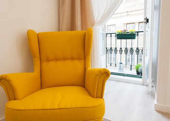 White Tiles In Center Lissabon